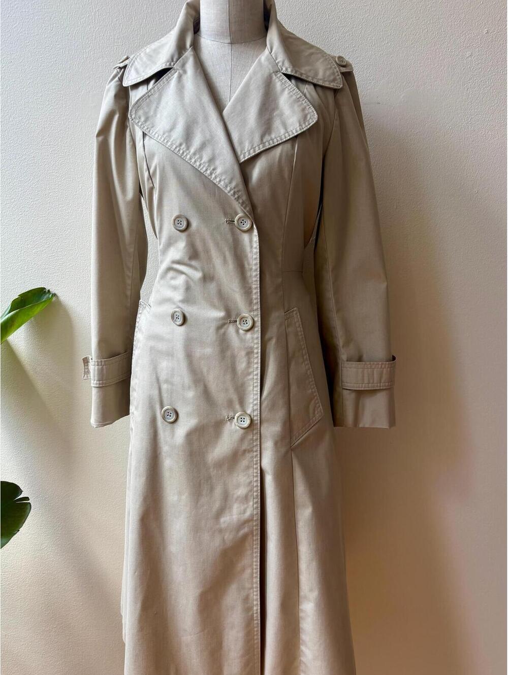 Vintage 1970s Lightweight Beige Belted Trench Coat - Picture 4 of 9